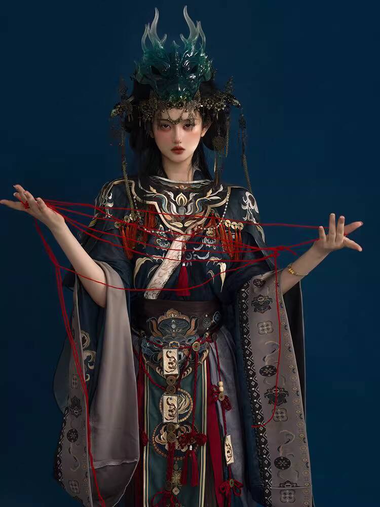 Embroidery Intangible Hanfu He - огляд і ціна Queen Anime Cosplay