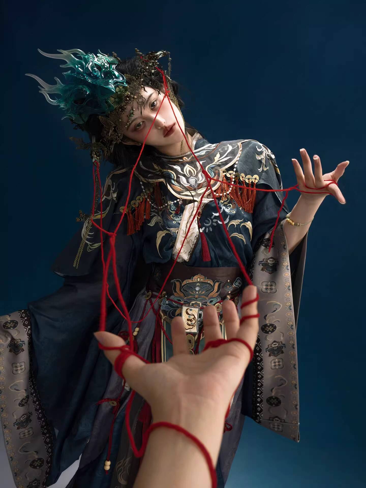 Embroidery Intangible Hanfu He - огляд і ціна Queen Anime Cosplay